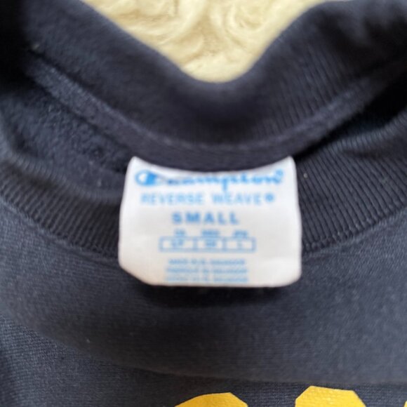 Champion Men's Notre Dame Fighting Irish Reverse Weave Crewneck Sweatshirt - Picture 2 of 2